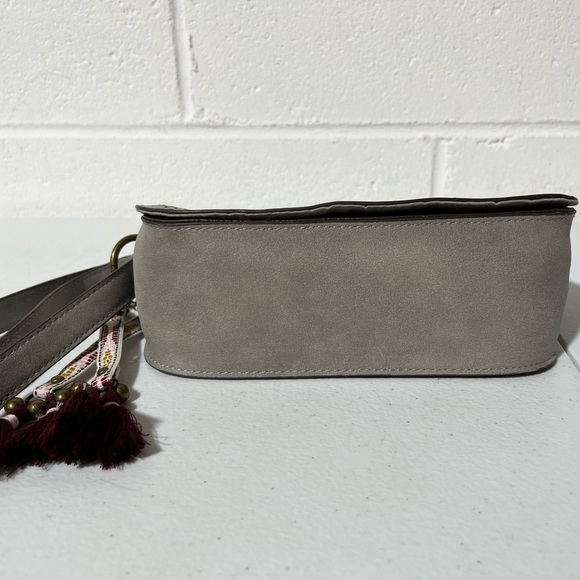 T-Shirt & Jeans Mini Crossbody Shoulder Bag/Purse Grayish Taupe Bag Charm - Picture 5 of 11